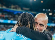 开云在线直播-曼城逢强敌，英超卫冕形势著实不易