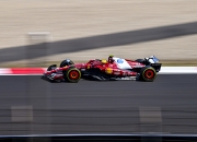 开云体育下载-红牛车队翻盘雷诺车队，汉密尔顿点燃赛场的简单介绍