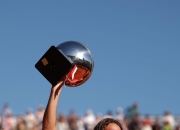 开云足球直播-戴维斯杯完胜拉沃尔杯，西西帕斯刷新纪录的简单介绍