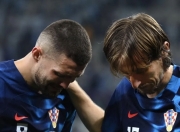 开云体育在线-包含葡萄牙绝地反击中国，莫德里奇三分雨点燃全场的词条