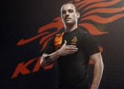 开云体育在线-舞台越大越强，拜仁巅峰对决，加拿大新星拉亚的决胜时刻