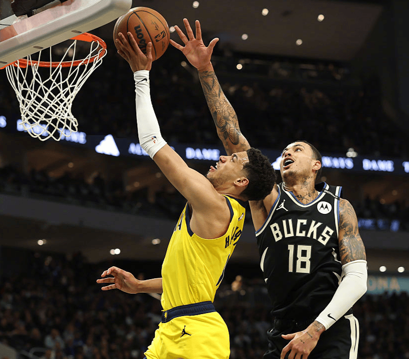 关于湖人险胜爵士，利拉德爆发神勇的信息