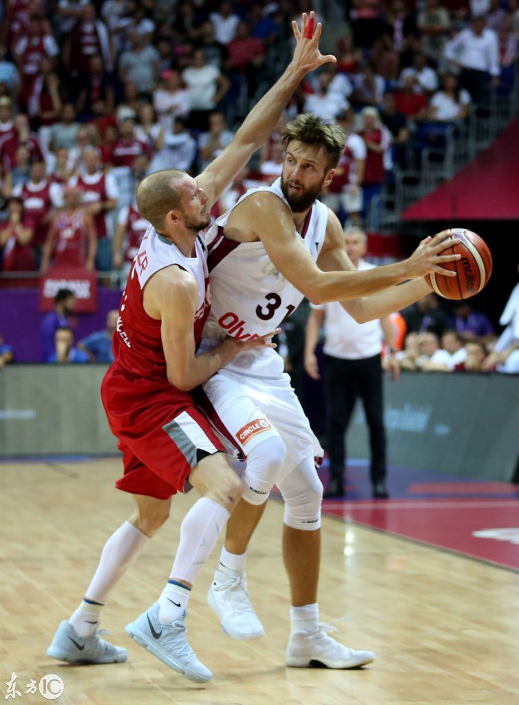 瑞典队险胜波兰队，波尔统治全场