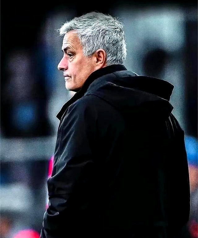 包含足球场上百般风景,每一次比赛都有看头的词条 包含足球场上百般风景,每一次比赛都有看头的词条