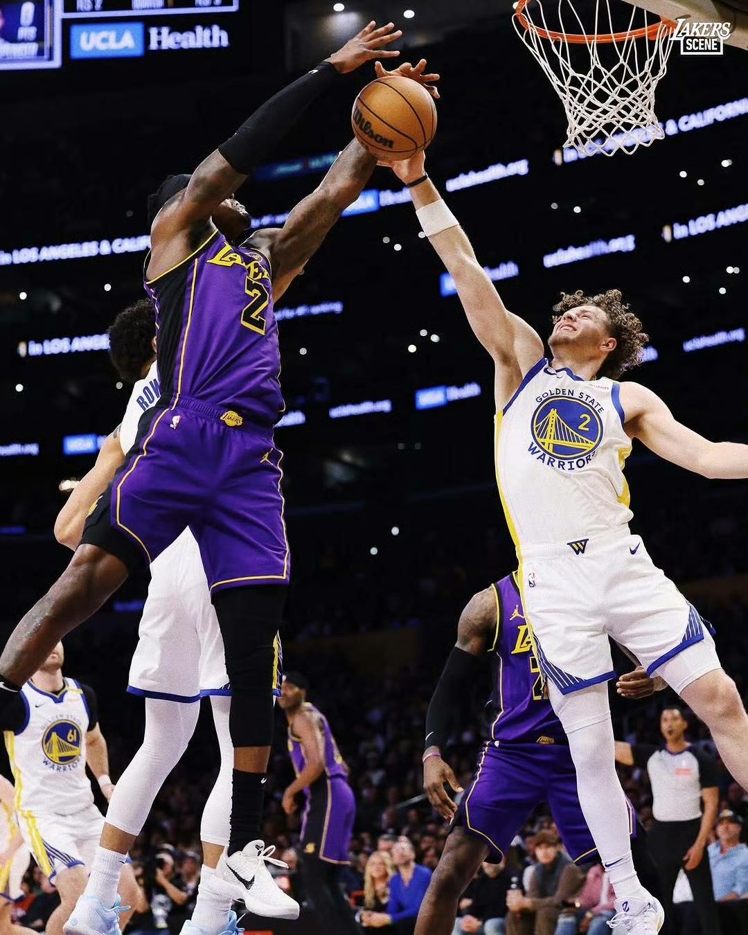 湖人士气高涨，备战下一场关键比赛的简单介绍