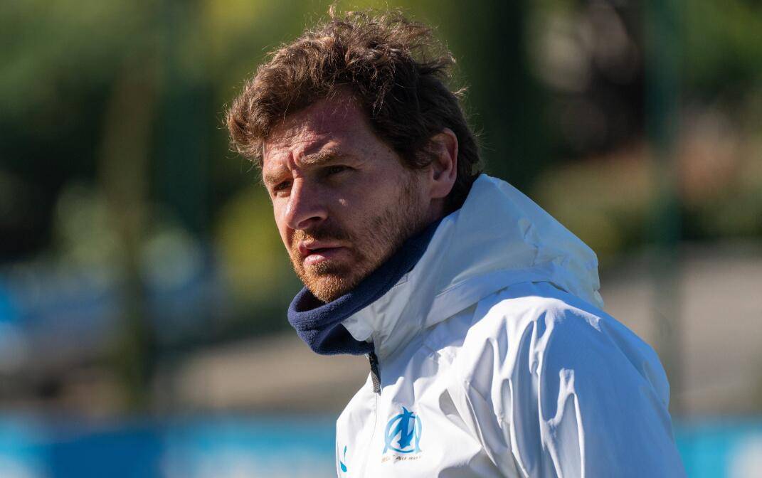 关于马赛拉主帅考虑对球队进行战术调整的信息