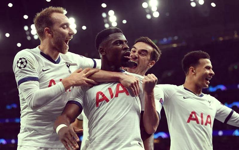 热刺惨遭逆转,无缘晋级下一轮 热刺惨遭逆转,无缘晋级下一轮