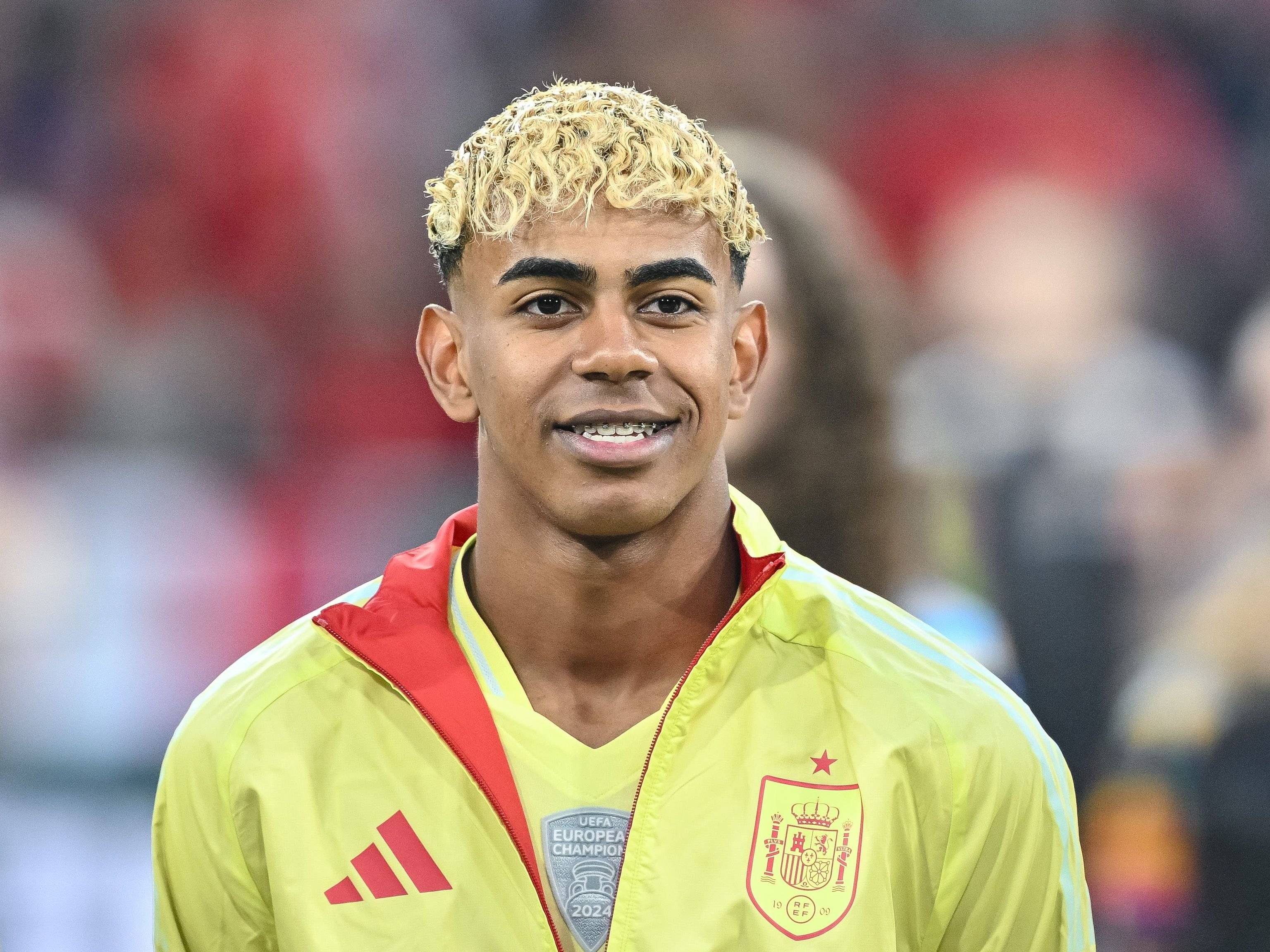 包含巴萨以团队力量夺冠,稳操胜券晋级下一轮的词条 包含巴萨以团队力量夺冠,稳操胜券晋级下一轮的词条