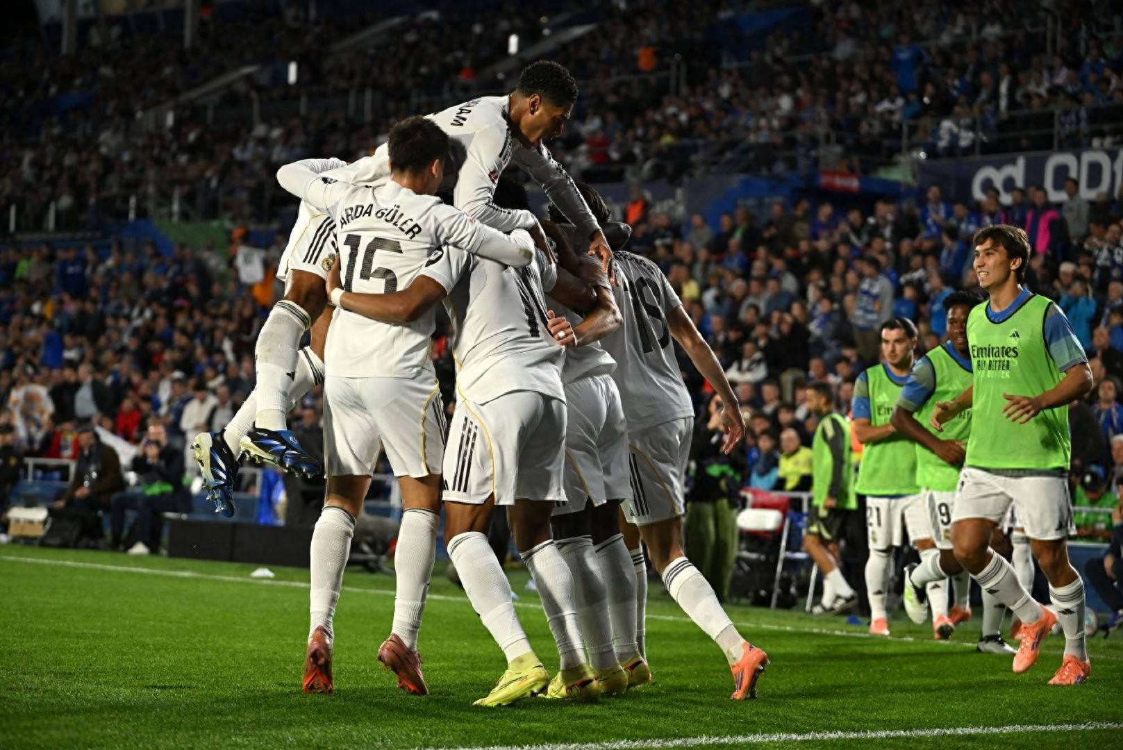 皇家社会主场大胜,追赶榜首的简单介绍 皇家社会主场大胜,追赶榜首的简单介绍