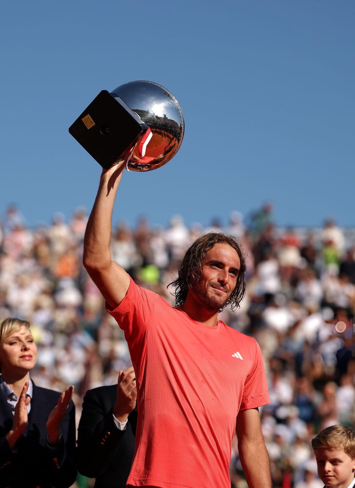 澳网轻取ATP总决赛，西西帕斯关键制胜