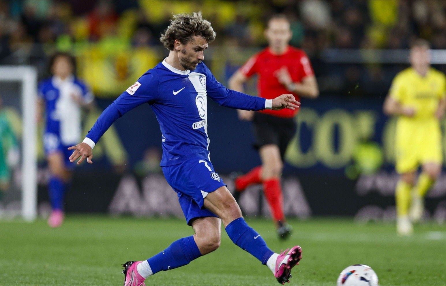 比利亚雷亚尔客场击败马德里竞技的简单介绍 比利亚雷亚尔客场击败马德里竞技的简单介绍