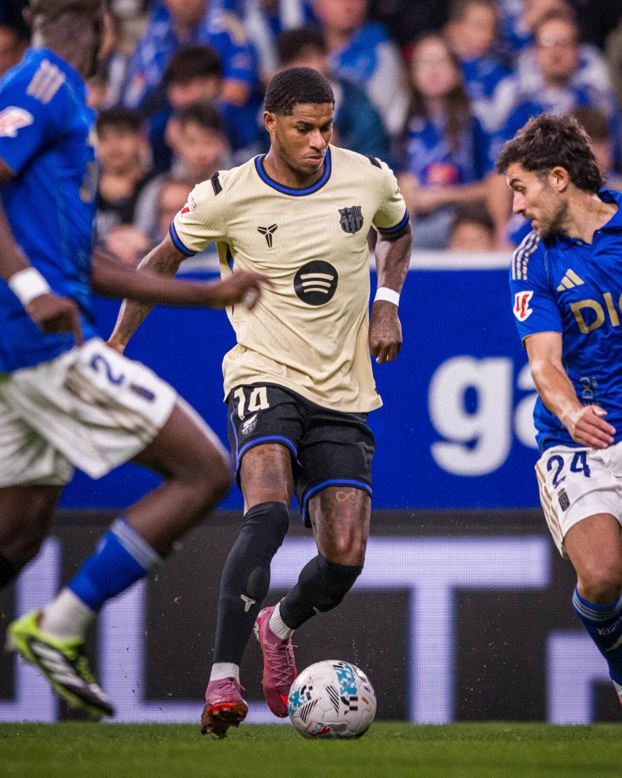 里昂鏖战中国,拉什福德点燃赛场的简单介绍 里昂鏖战中国,拉什福德点燃赛场的简单介绍