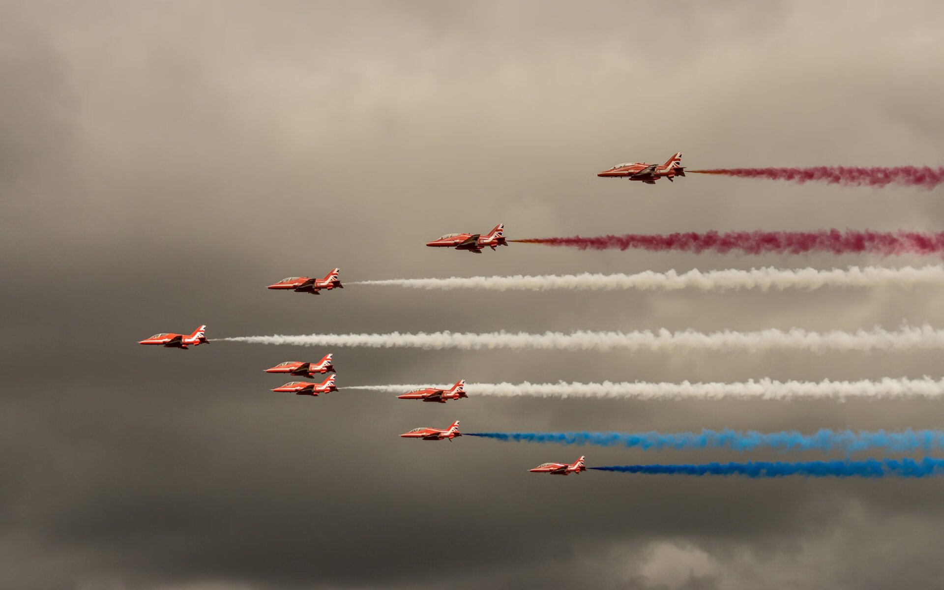 文班亚马化身关键先生，76人团队压制独行侠