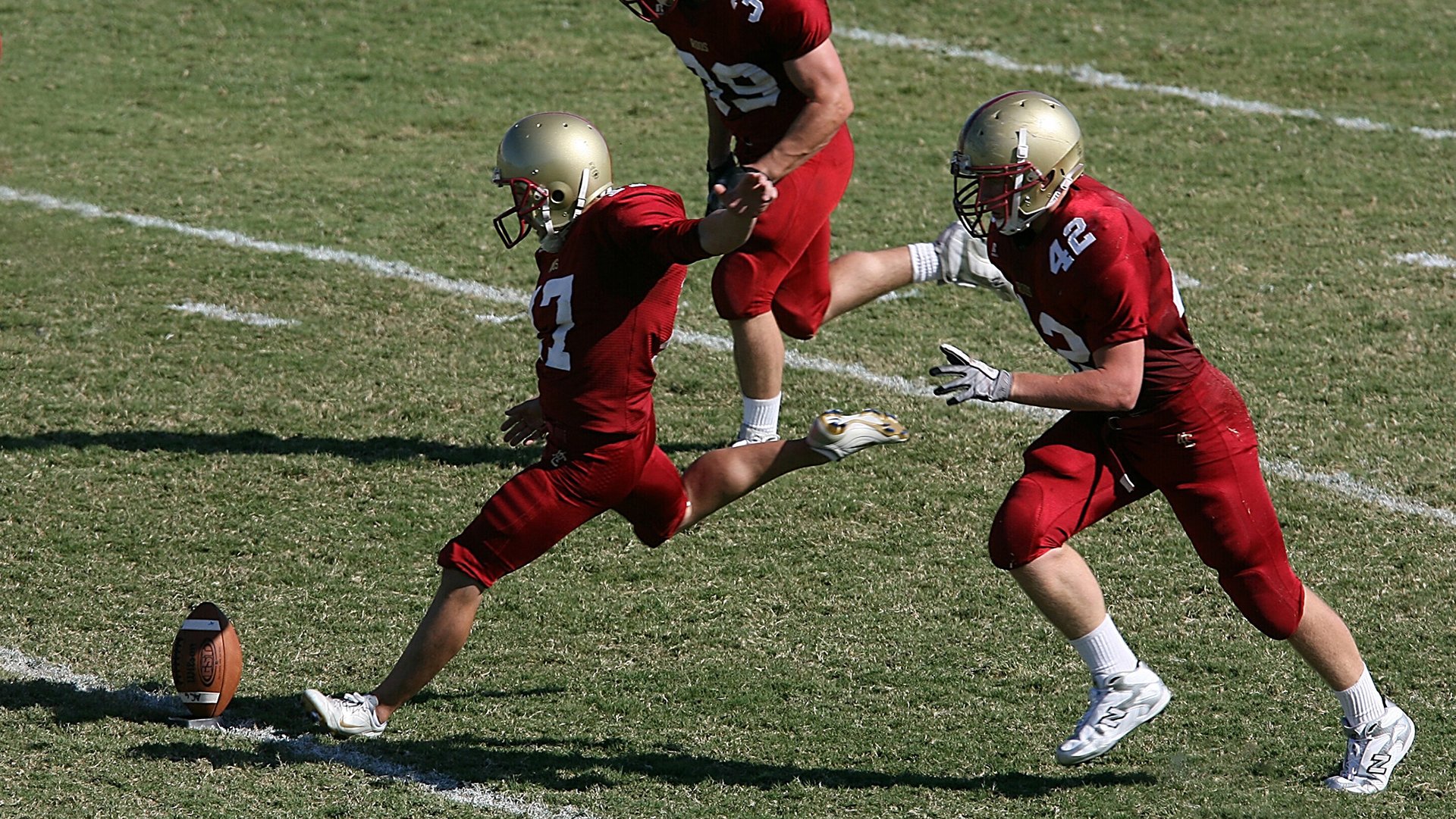 贝林厄姆防守端锁死对手，莱比锡红牛连续得分压制韩国新星