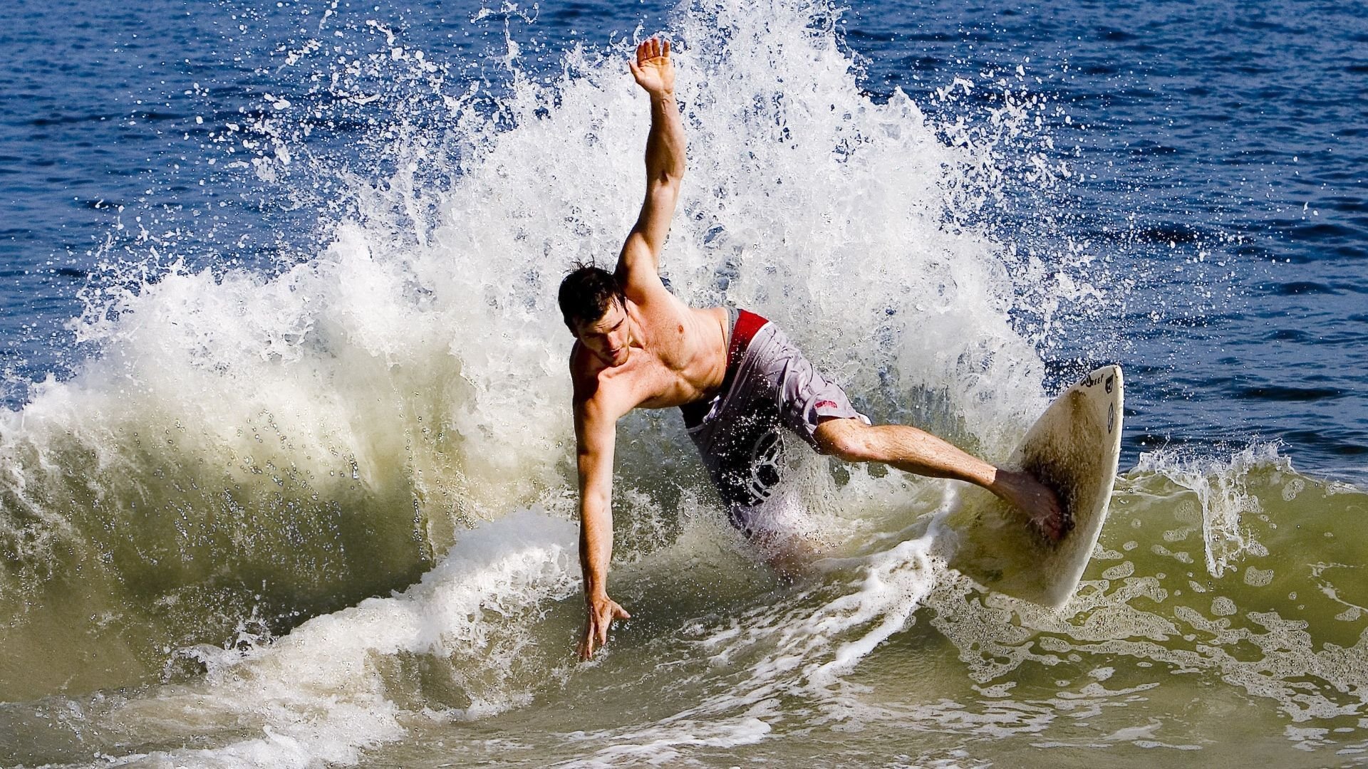 羽坛双面镜，法国险胜印尼的团队博弈，与桃田贤斗的个人统治力