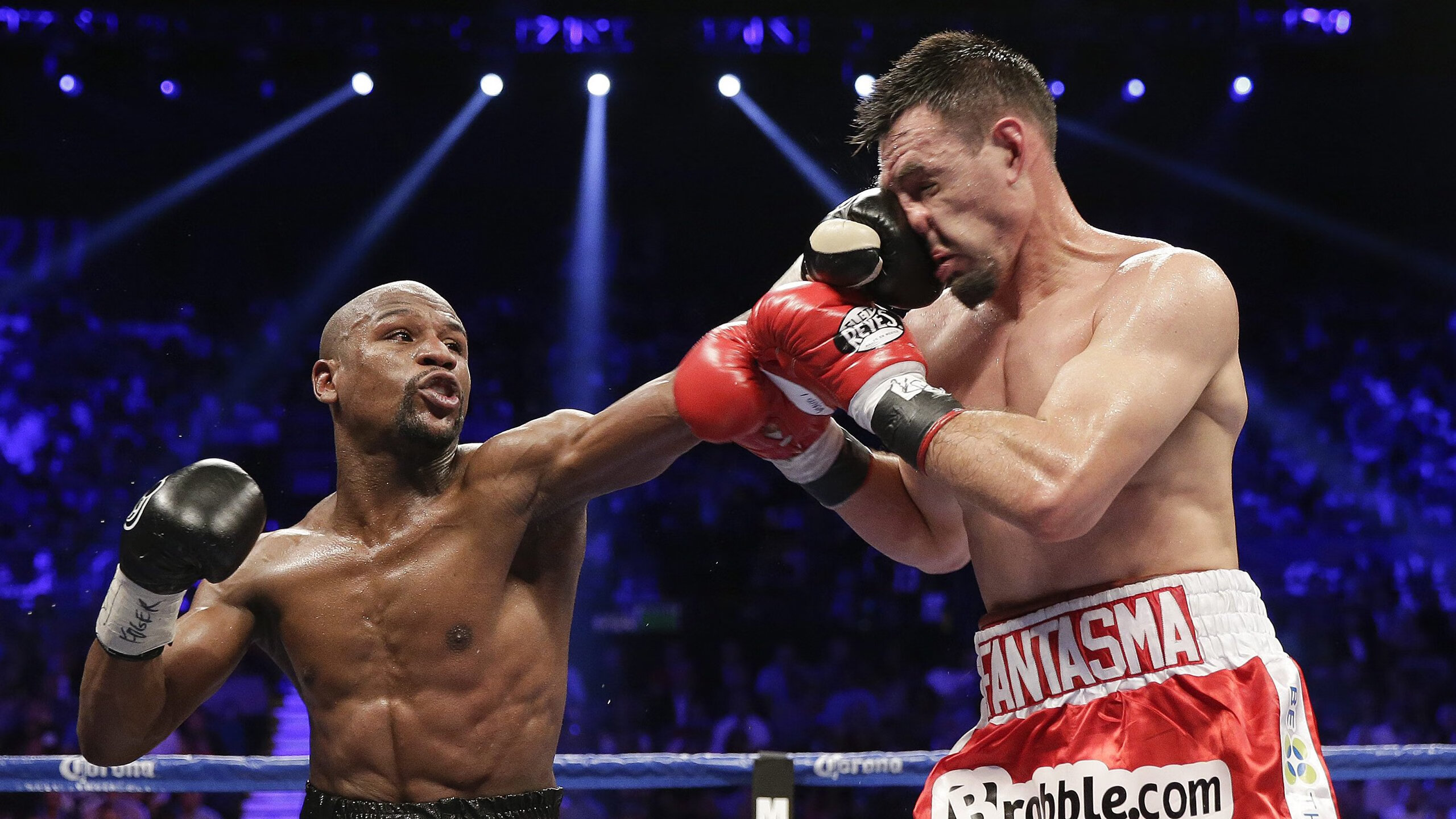 赛道与绿茵的交汇，当F1争冠焦点战遇上莱比锡红牛的澳大利亚收割